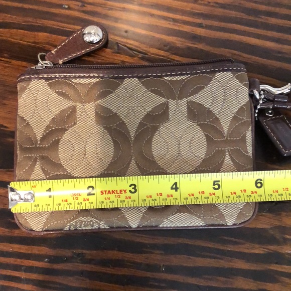 COACH Brown Leather Tan Canvas Jacquard Signature C Wristlet - Picture 5 of 8